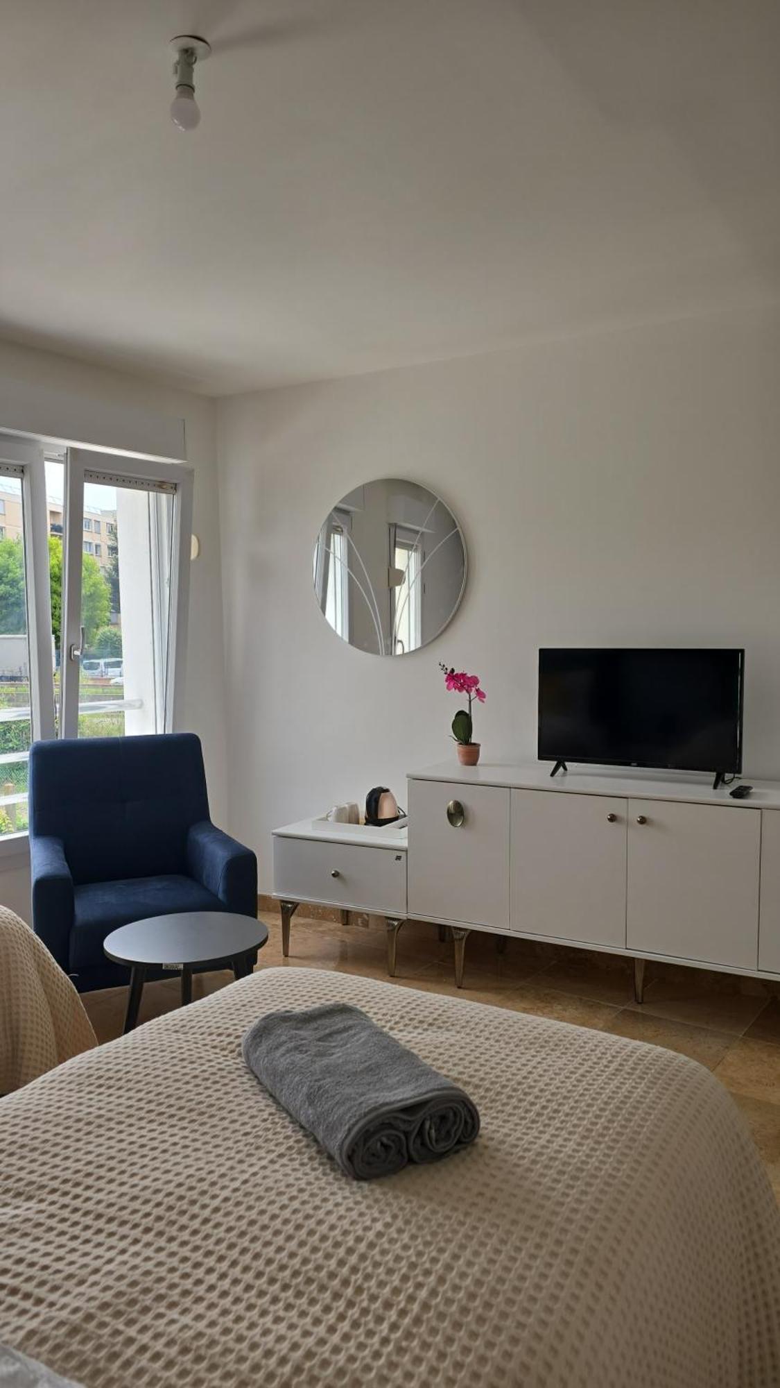 Appart'City Village Trappes Kültér fotó